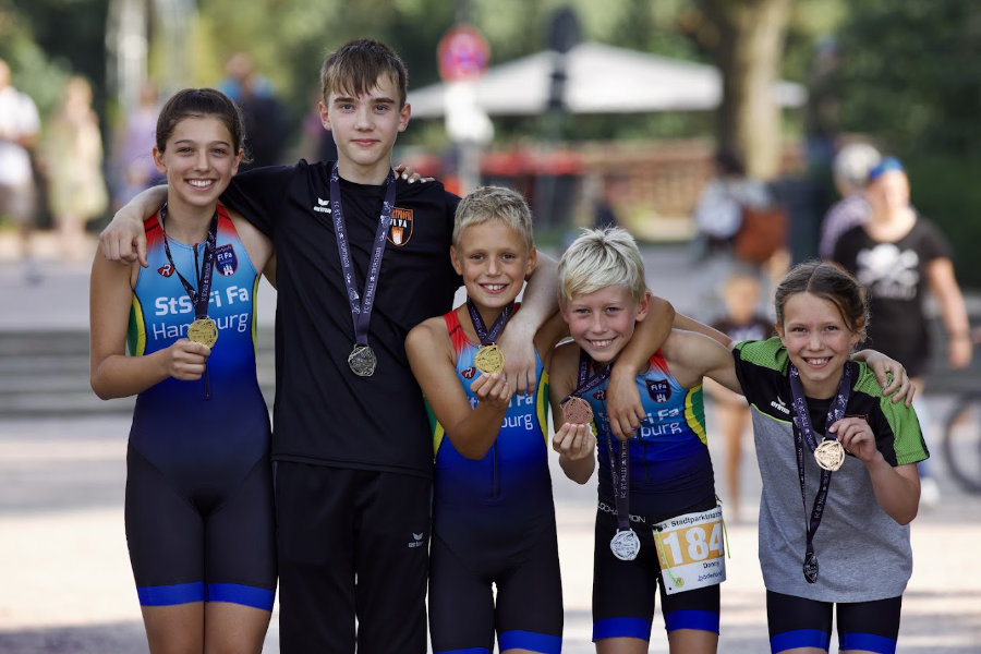 triathlon-gewinn-mannschaftswertung-kids-cup-2024-1